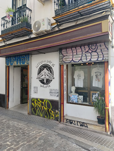 Sublima Tattoo y Discos | Record Store