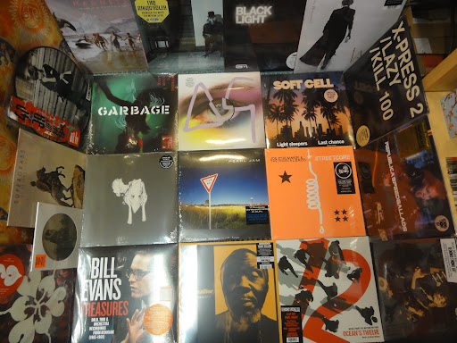 Wegart | Record Store