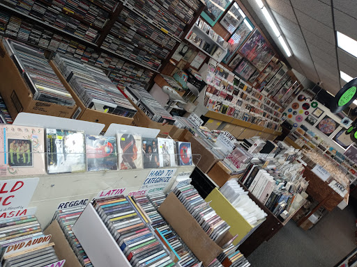 Solo Records & Tapes (Record store in Royal Oak, Michigan, United States)