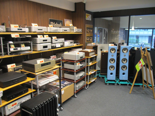 Hifi Do Fukuoka (Record store in Shinjuku City, Tokyo, Japan)