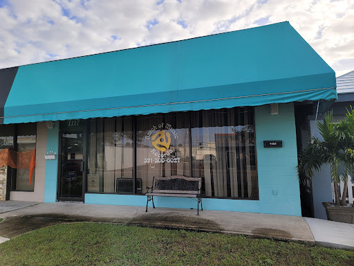 Batch of Music (Record store in St. Cloud, Florida, United States)