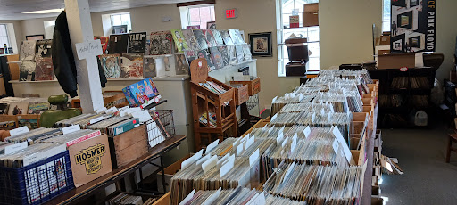 CBug's Records (Record store in East Windsor, Connecticut, United States)