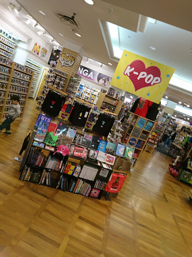 Newbury Comics - Peabody (Record store in Peabody, Massachusetts, United States)