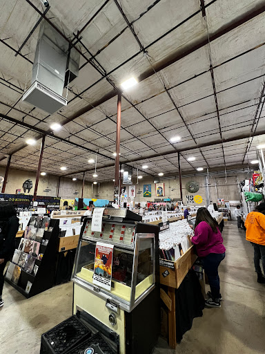 Doc's Records And Vintage (Record store in Fort Worth, Texas, United States)