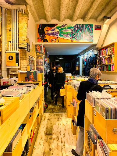 Cosmic Records Store Lleida | Record Store